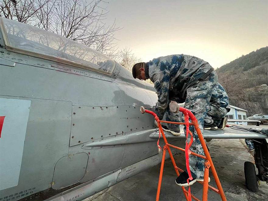 建寧-縣中央蘇區反“圍剿”紀念館-殲7B+防風固定